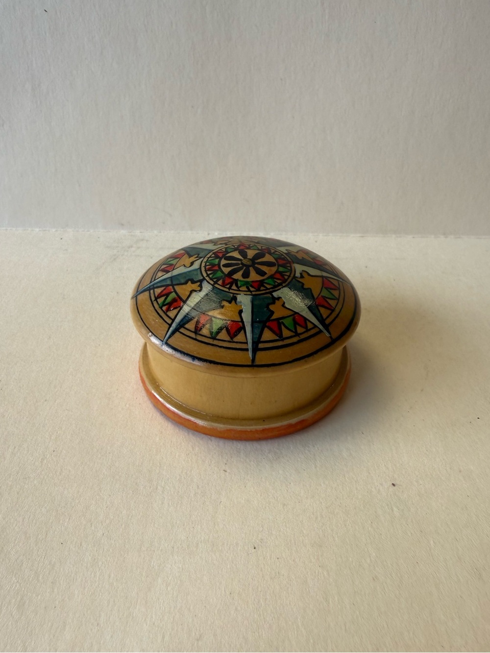 Vintage Handmade Hand-Painted Starburst Round Wood Trinket Box.